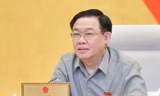 Điều quan trọng không phải ép lên sàn giao dịch mà phải 'kiểm soát được dòng tiền'