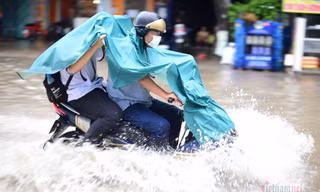 Miền Bắc, miền Trung chuyển mưa lớn dài ngày