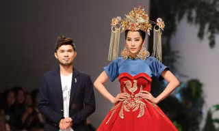 Nam Em hóa thân thành hoàng hậu trên sàn catwalk