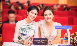 Ngọc Hân áo dài duyên dáng bên Tố Như gợi cảm