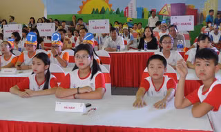 100 học sinh cả nước thi tìm hiểu an toàn giao thông