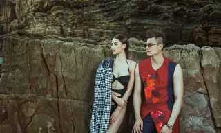 Hồng Quế mặc bikini tình tứ với Vĩnh Thụy trên biển