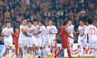 Nâng cao chất lượng V-League là yêu cầu quan trọng để nâng tầm các ĐTQG. Ảnh: Anh Tú 