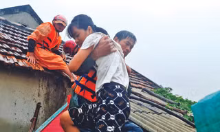 Hàng nghìn người dân được cứu khỏi “lưỡi hái” của “thuỷ thần”