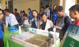 Hệ sinh thái mở từ những ứng dụng triệu đô của người khổng lồ là cơ hội cho các startup Việt hợp tác cùng phát triển Ảnh: U.P 