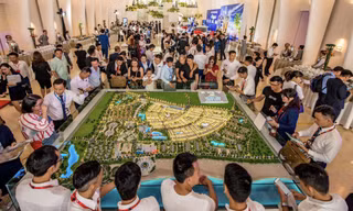 Có quá nhiều nhiêu khê, ẩn khuất trong chính sách và thực thi chính sách làm tăng giá bất động sảnẢnh: Duy Quang 