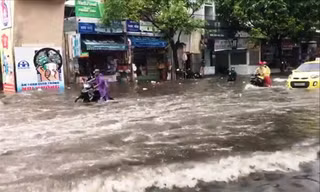 Cảnh ngập nước xảy ra thường xuyên trên đường Đồng Khởi , nội ô TP Biên Hòa 