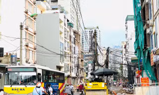 Tuyến đường dài hơn 400 mét ở Hà Nội thi công ba năm chưa về đích