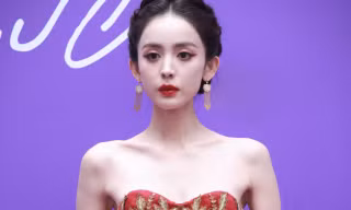 Dàn người đẹp gầy trơ xương