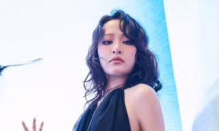 Hiền Hồ khóc ở show thời trang
