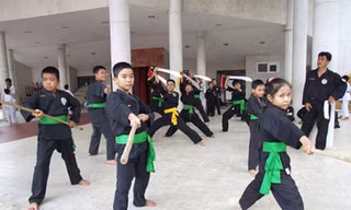 Cho con học ngoại khóa