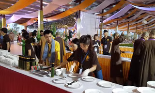 Một góc Trung tâm ẩm thực Tam Chúc 
