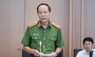 Thứ trưởng Bộ Công an Lê Quý Vương tại phiên giải trình. ảnh: CTV