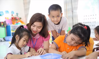 Đề xuất giảm tuổi nghỉ hưu cho giáo viên mầm non. Ảnh: Diệp An 