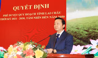 Phó Thủ tướng Trần Hồng Hà trao quyết định phê duyệt quy hoạch tỉnh Lai Châu
