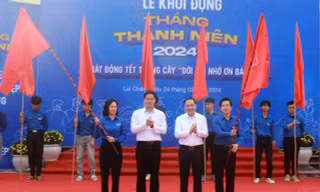 Khởi động Tháng Thanh niên và phát động Tết trồng cây ở Lai Châu
