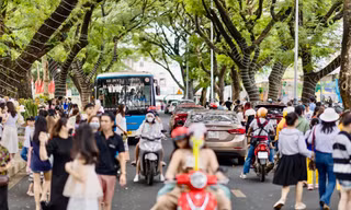 Du khách ùa tới thủ phủ cà phê để đi chơi lễ