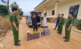 Vận chuyển hơn 1 tạ pháo về Đắk Lắk hòng bán kiếm lời