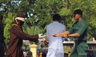 Tội nhân mặc áo trắng truyền thống
