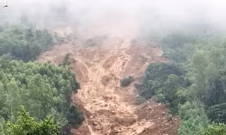 Sạt lở núi ở xã Cát Thành.