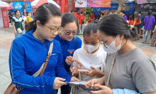 Tuổi trẻ Bình Định ra quân hưởng ứng ngày chuyển đổi số quốc gia