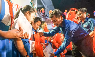 Quà Trung thu tặng thiếu nhi khó khăn