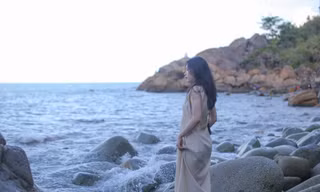 Nhiều người tìm đến 'bãi tắm Hoàng Hậu' 