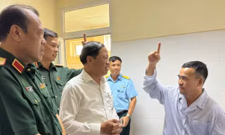 Vụ rơi máy bay huấn luyện Iak-130: Phi công kể dù bị mắc trên cây cao 10 mét 