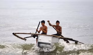 Ngư dân Philippines lại ra khơi sau bão Haiyan