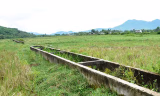 Trạm bơm thành chuồng nuôi dê