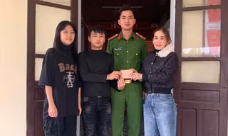 Hành động đẹp của hai học sinh khi nhặt được hơn 16 triệu đồng và cặp nhẫn vàng