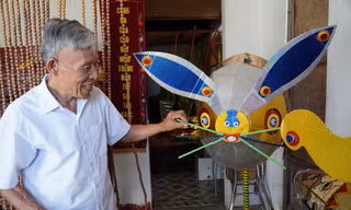 Người đàn ông hơn 30 năm làm đèn trung thu 