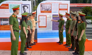 Triển lãm tái hiện cuộc đời anh Lý Tự Trọng