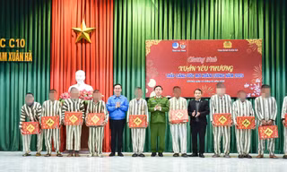 Thắp sáng ước mơ hoàn lương