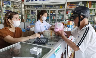 Hà Tĩnh ngăn chặn trục lợi khi thuốc trị đau mắt đỏ khan hiếm