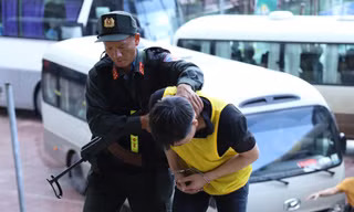Nghẹt thở hành trình vào 'sào huyệt' tội phạm tại Tam Giác Vàng