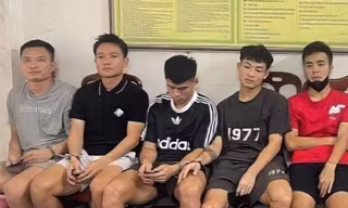 Thông tin mới vụ 5 cầu thủ sử dụng ma tuý cùng 5 cô gái trong khách sạn