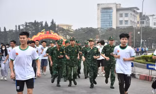 Hơn 8.000 đoàn viên thanh niên tham gia chạy hưởng ứng chuyển đổi số