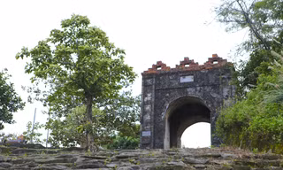 'Cổng trời' hơn trăm năm tuổi trên đỉnh Đèo Ngang 
