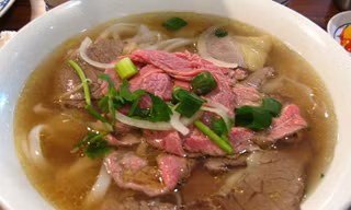 Phở Việt Nam đang gây nên một cuộc chiến thương hiệu ở Anh