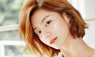 Vợ kém 13 tuổi của Bae Yong Joon giải nghệ
