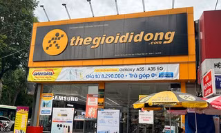 Hai 'ông lớn' bán lẻ đóng thêm cả trăm cửa hàng FPT Shop và Điện Máy Xanh
