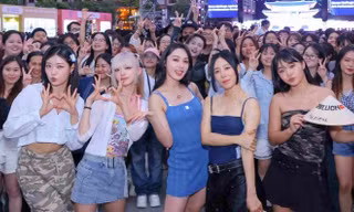 Giới trẻ Việt nức lòng khi dàn sao Hàn đổ bộ 'Trung tâm Hàn Quốc mới tại Hà Nội'