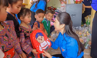 Tỉnh Đoàn Sơn La thắp sáng ước mơ nơi biên cương