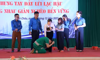 Tuyên truyền xóa bỏ lạc hậu, phòng chống tệ nạn xã hội ở vùng cao Hòa Bình