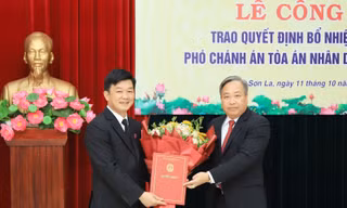 Công bố quyết định của Chánh án TAND tối cao về công tác cán bộ