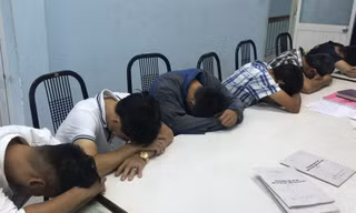 Nhiều con bạc tại công an.