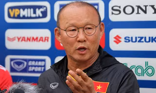 HLV Park Hang-seo lý giải quyết định chọn đội hình dự AFF Cup