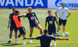 Các cầu thủ Brazil trong buổi tập đầu tiên ở Nga