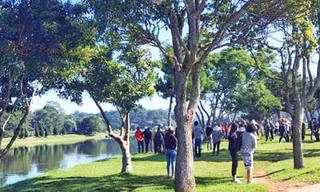 Hồ Xuân Hương, nơi bà M thường đến bán trái cây.